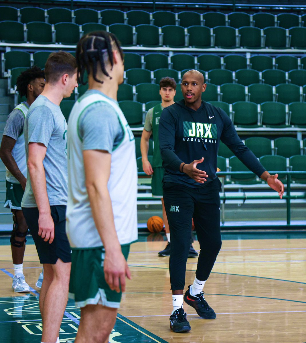 JAX_MBB's tweet photo. Shoutout to our staff on #NationalCoachesDay 

These guys are big time!

#JUPhinsUp x #TRUE https://t.co/dLh2aVSbJV