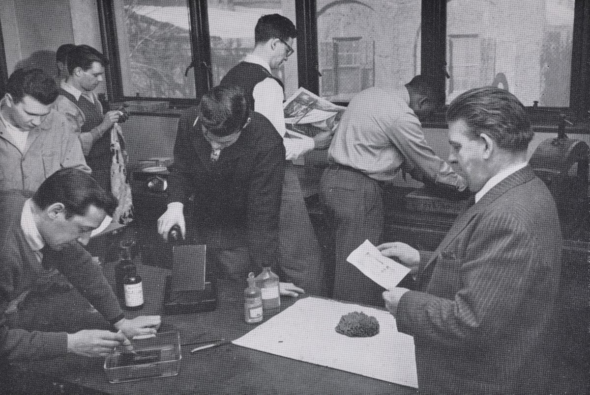 We give these photos, found in the museum archives' <a href="/hartfordart/">Hartford Art School</a> collection course catalogs, an A+!

Hartford Art School classes were held in the Avery Memorial studio space when the building opened in 1934. The school moved to <a href="/UofHartford/">University of Hartford</a> campus in 1964. #ArchivesU