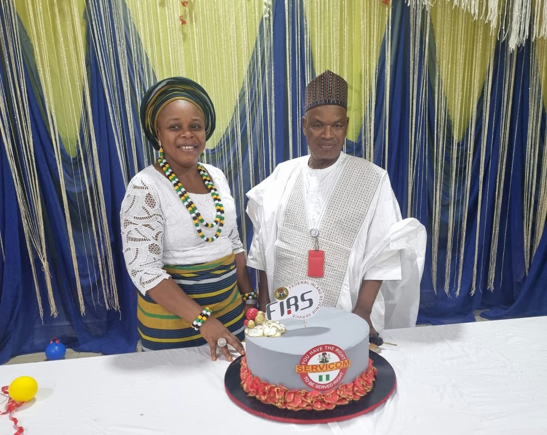 sadiqribadu_1's tweet image. FIRS WUSE
MSTO CELEBRATING 2023 customer service week.#FirsCSWeek2023 #ItPaysToPayYourTax  #TeamService2023