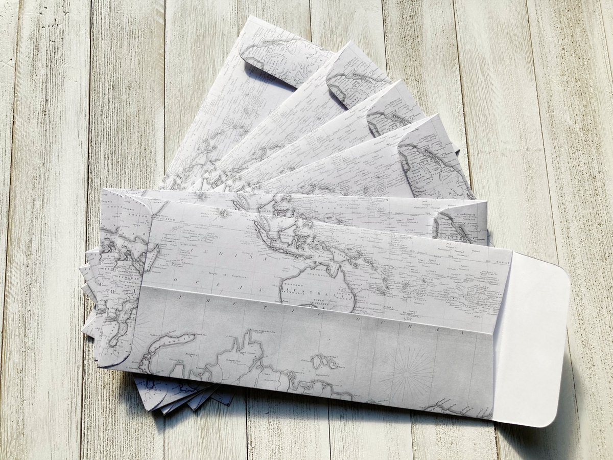 heartstreetmade's tweet image. Check out our delightful business envelopes to add a charming touch to your holiday season letters. 😊💌
#handmadeenvelope #etsyshop #envelope
#penpal #snailmail #shopsmall #SmallBusiness 
heartstreet.etsy.com/listing/774963…
heartstreet.etsy.com/listing/145027…
heartstreet.etsy.com/listing/153969…