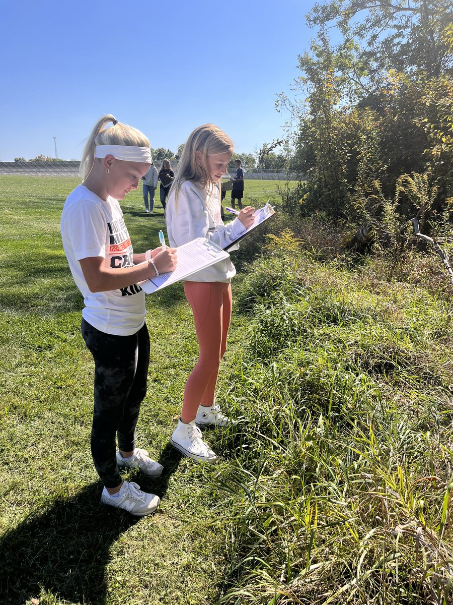 LCFFA1's tweet photo. What better way to learn about Wildlife than exploring the habitats they live in? During ARNF’s wildlife unit we went to areas surrounding the school to see if our chosen animals could survive here. Love being able to have class outside! https://t.co/dHIz46gkrv