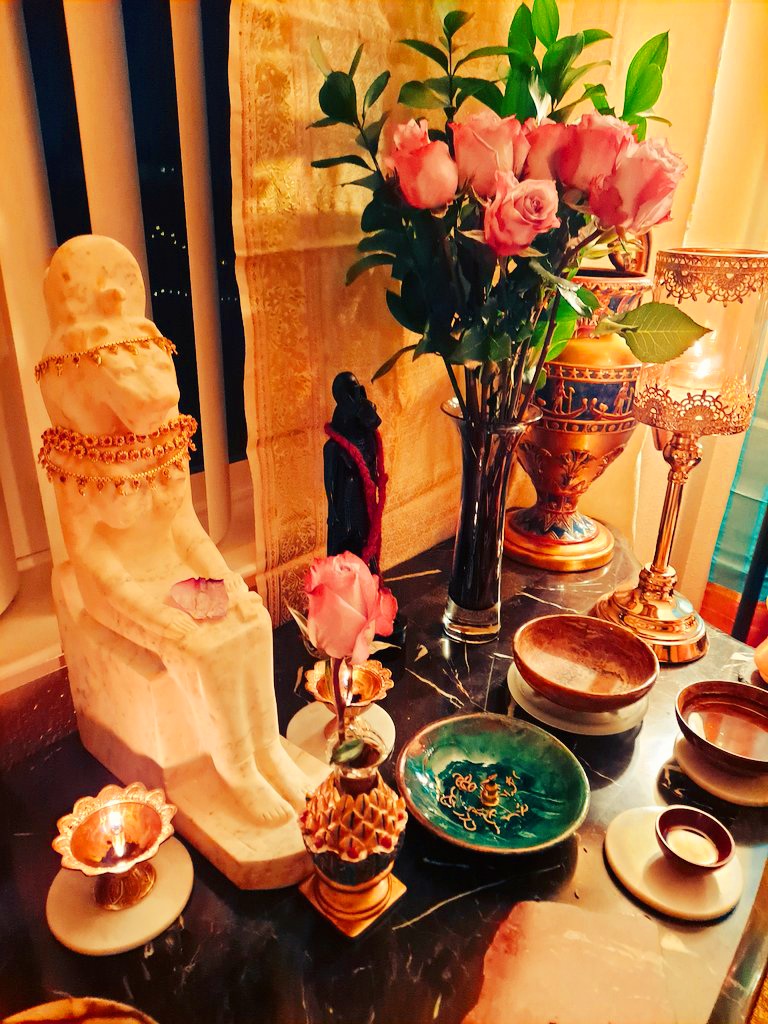 Ptahmassu's tweet image. Fear? Devotion. Hatred? Devotion. Depression? Devotion. Uncertainty? Devition. Time and time again, devotion has shown me a path to wholeness and wellness, to generosity and abundance. Devotion as our practice is service that makes every moment part of the Gods and Their boons.