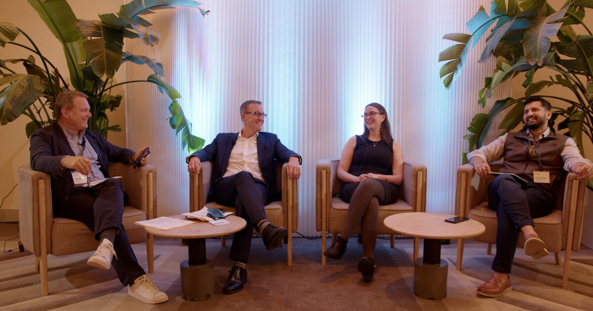 munibonds's tweet photo. AI slowing breaking some ground in munis - @TheBondBuyer $$ https://t.co/2VnOsGt8qG https://t.co/2zvZk86NTF