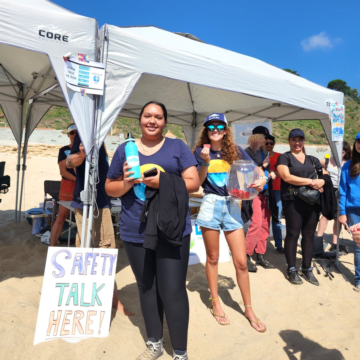 ElMonteUHSD's tweet photo. Shoutout to @SElMonteEagles Environment To Climate Action club members who volunteered for beach cleanup during the @thecacoast Clean Up Day on Sept. 23! #inthistogether #emuhsdinspires #semhs #etcactionclub #californiacoastalcleanup https://t.co/C3zGQBl09P