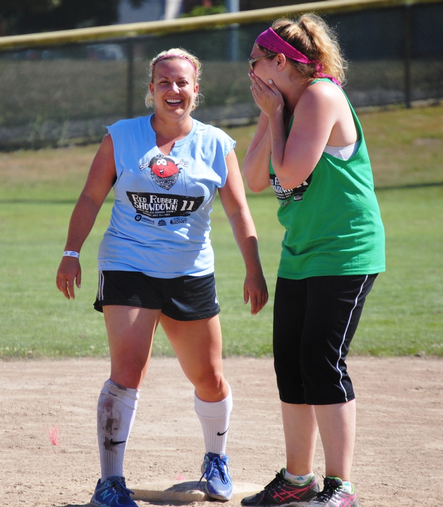 Underdog_PDX's tweet photo. Happy #WorldSmileDay to all of the wonderful smiles in our leagues! 😄

#UnderdogPortland #MoreSmilesMoreFun https://t.co/IJkh2Mj41i