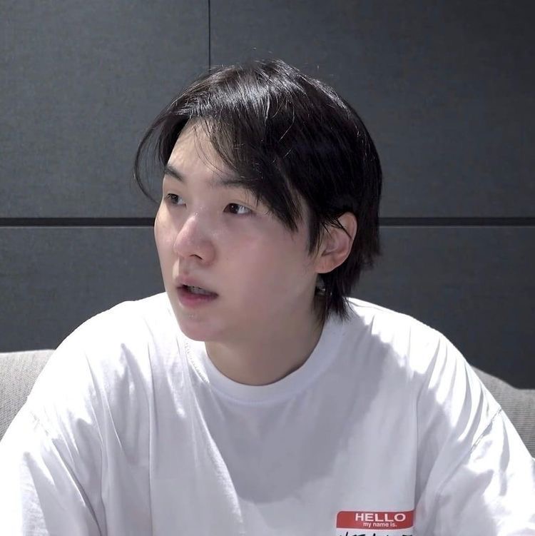hourly yoongi tweet media