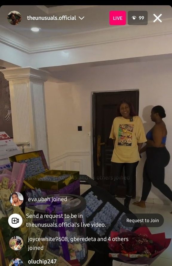 ARNOBLESSC's tweet photo. @Chichistan17 All the strength left de body😂, you deserve so much more Alex. You're GOLD, my AAA💜🗽
ALEX IS GOLD
#alexunusual #AlexisGold #AlexTheBrand #AlexTheTopic #AlexTheRadiantStar https://t.co/QMP5kpGJTC