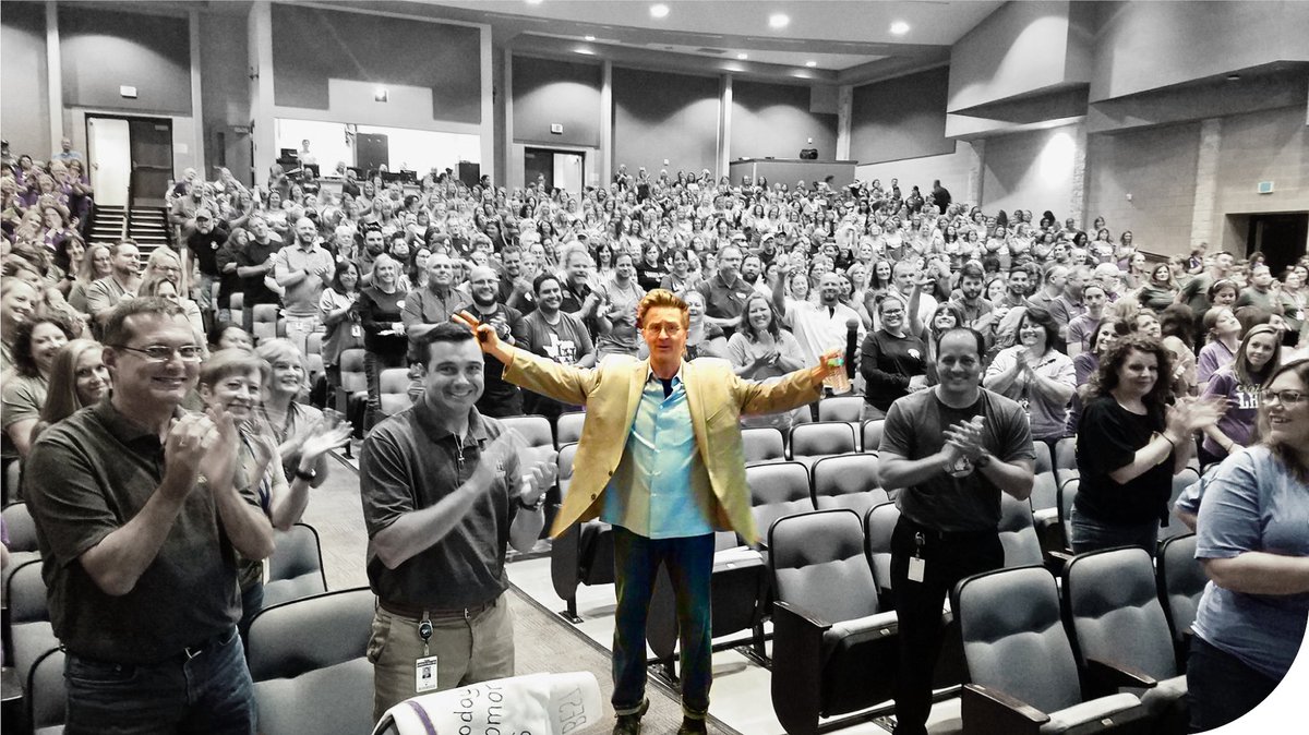 Tim Clue tweet media