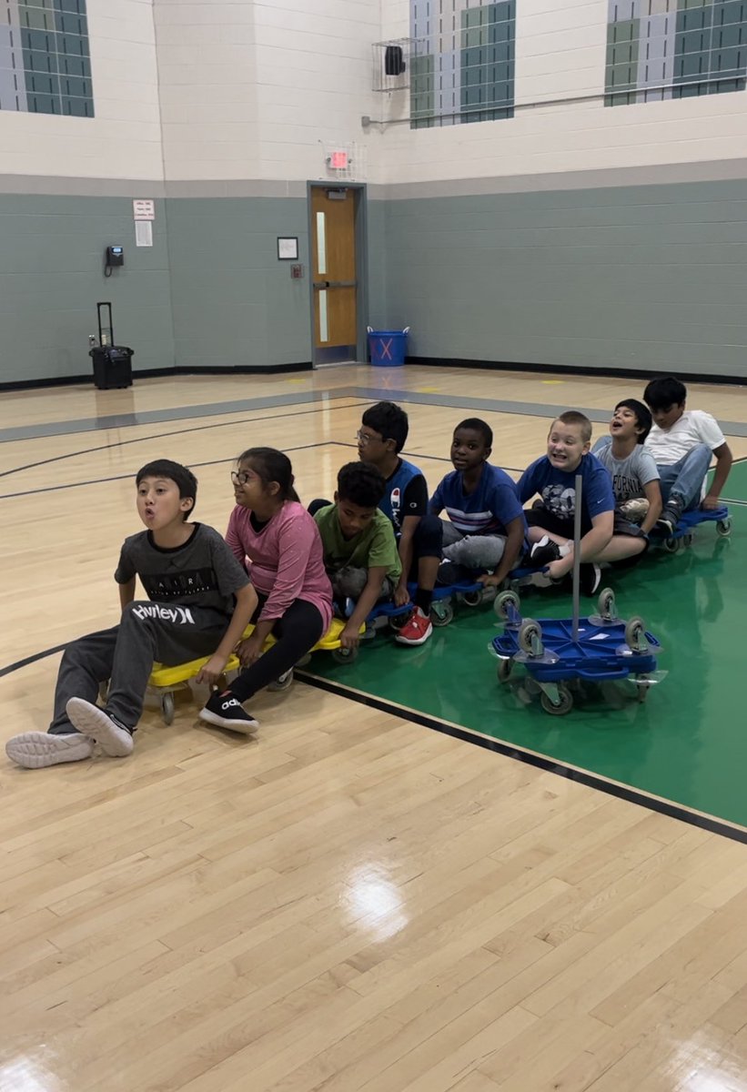 ms_d_pe's tweet photo. After stations today. Ms. Manno’s class decided to make a train. How creative are they!? @SBSDGB @jodi_mahoney  #adaptivepe #pegeeks #APE #gymclassheros #MDprogram #physicaleducation #pescooters #scootertrain https://t.co/ri6lnauwo5