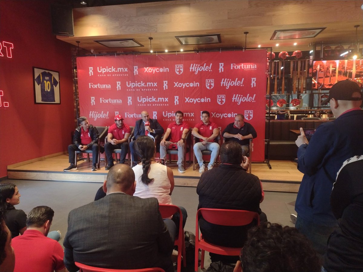 ¡Ahí está el anuncio! Sigue la transmisión en nuestro Facebook e Instagram. 
¡Tenemos nuevo QB! AG9 es parte de los <a href="/Reds_LFA/">REDS CDMX LFA</a>.
#ChulangoPower.