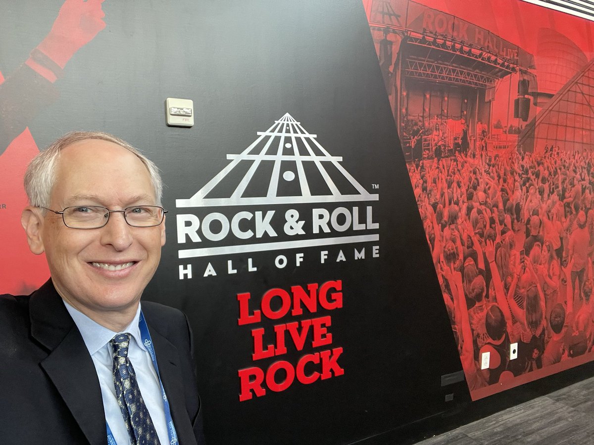 MarkDrazner's tweet photo. It’s starting! #HFSA2023. Productive @HFSA Board of Directors meeting this am including @JCardFail update from @robmentz. Now welcoming remarks from @jteerlinkmd at Patient &amp; Caregiver Day.  Took advantage of pre-meeting selfies 👍#WelcomeToCleveland #RockAndRoll https://t.co/Y2BeraFXLq