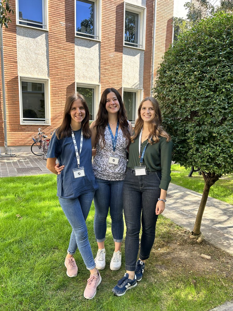 PhD week 1 🧠🔬🧬
Good luck to our magic triplet! ✨