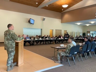 JaxStrong's tweet photo. Jacksonville District Commander James Booth presents the Central &amp; South Florida Flood Resilience project to the Broward Leaders Resilience Roundtable.  Over 30 cities and organizations attended the Broward County-hosted event. #USACE #BUILDSTRONG #JAXSTRONG https://t.co/K4orWRRANs
