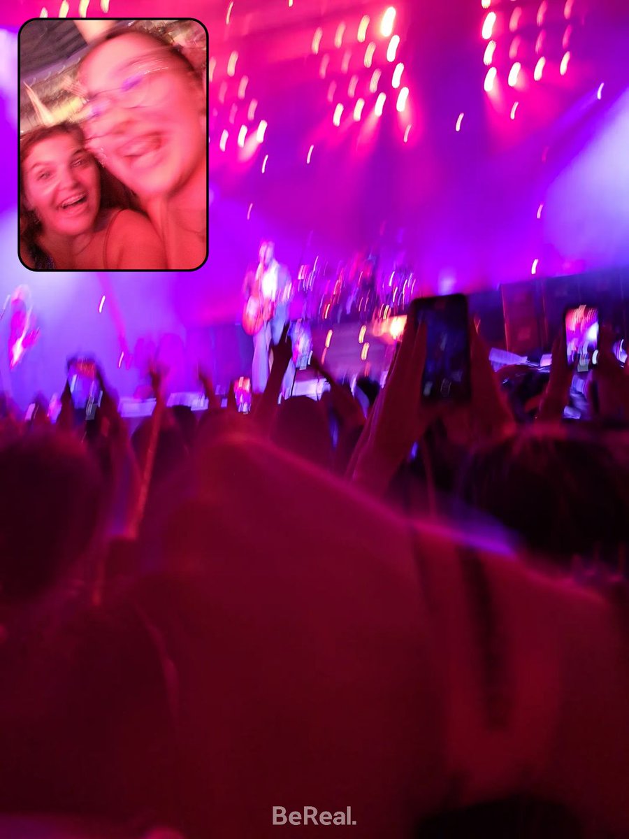 balsamicashton's tweet photo. Still not over this bereal
The energy was too much to handle 
#The5SOSShowLisbon

#RealestPersonOnEarth https://t.co/WO4qsirzCR