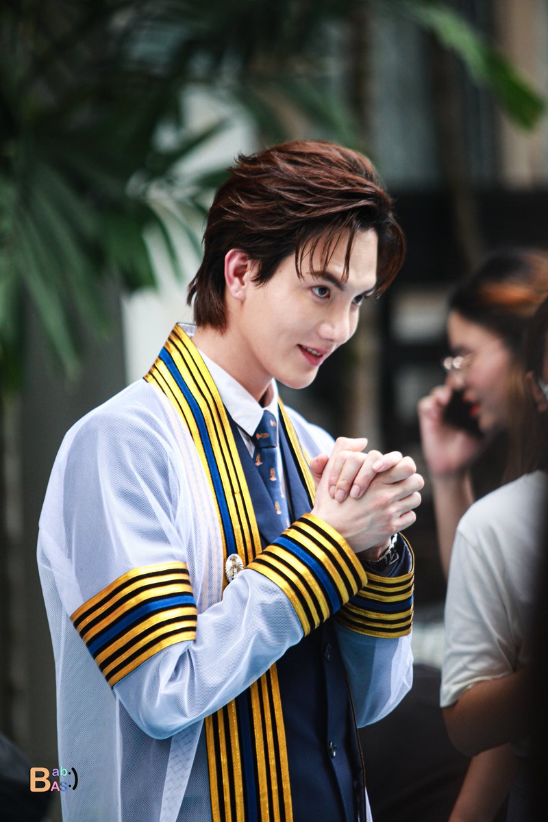 babeGBB's tweet photo. คุณคนเก่ง ยินดีกับทุกๆการเติบโตนะคะ เมื่อก่อนแสนดียังไง ตอนนี้ก็แสนดีแบบนั้น ขอให้ทุกอย่างใจดีกับพี่ เหมือนที่พี่อวยพรให้หนูนะ หนูจะคอยมองทุกความสำเร็จของพี่จากที่ไกลๆเสมอนะ เยิ้ฟยู้วว
#TongGraduate
#tongthk @tongthk https://t.co/9zHrrHFeYm