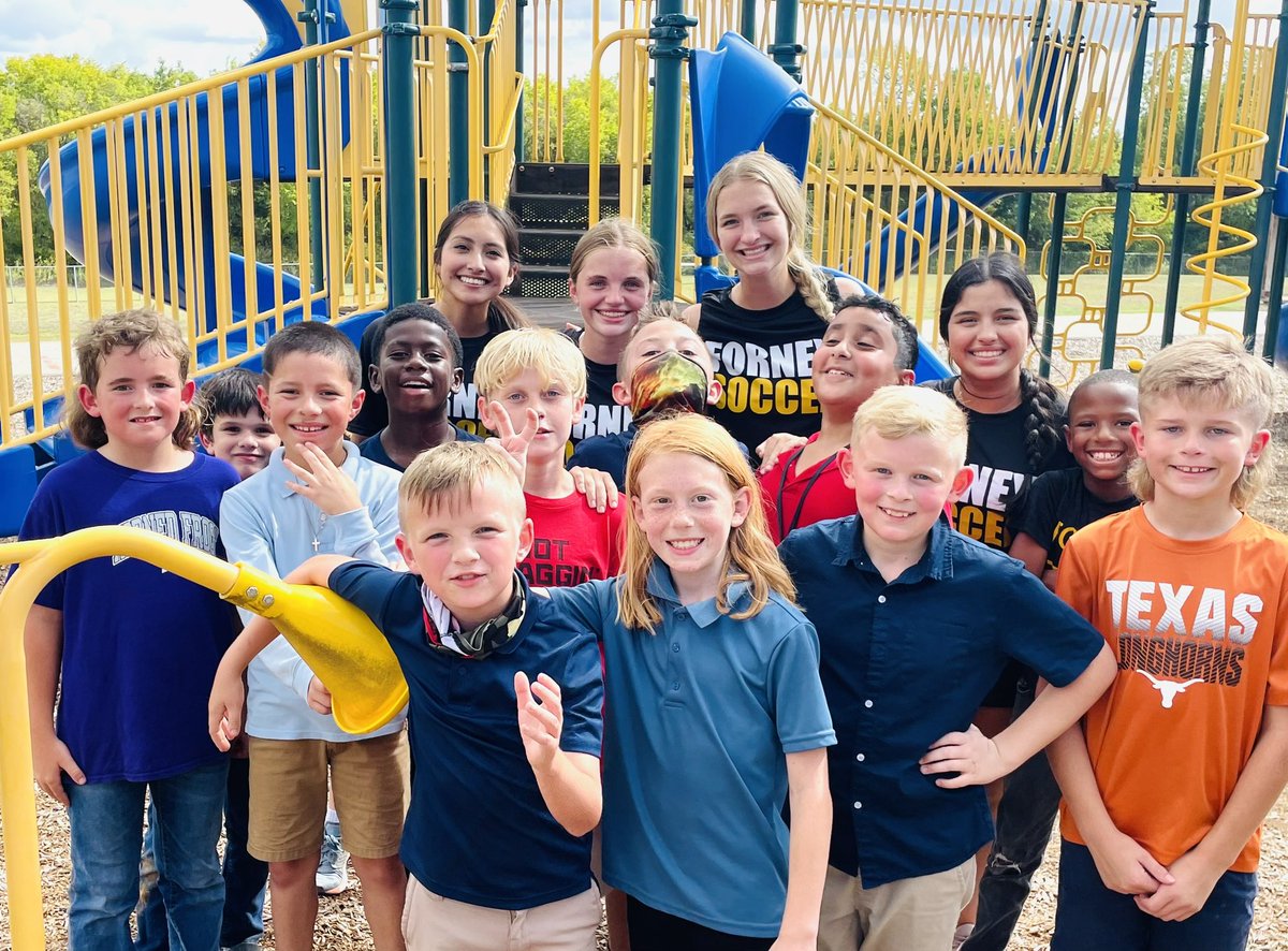 All ❤️! Thank you for helping with Claybon club day.