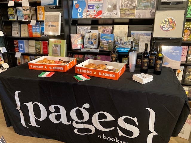 StevenPiskula's tweet photo. Great time last night with @eugenio_volpe discussing his debut novel: I, Caravaggio. An enthralling conversation about the origins of the book and his connection as the author. Can’t wait to dig in and read! Thanks to @PagesMB for hosting the event.
#WritingCommunity #writinglife https://t.co/903oZyeKna