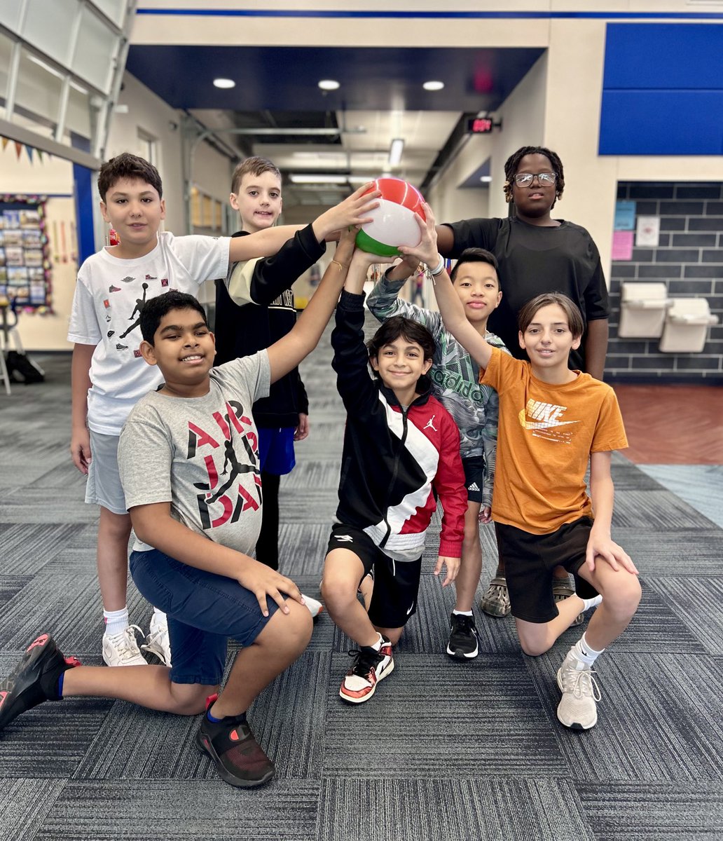 When the work is done, we have some fun! Shout out to the best 6th grade beach ball team‼️🌟⁦<a href="/smslearns/">smslearns</a>⁩ ⁦<a href="/SunnyvaleISD/">Sunnyvale ISD</a>⁩