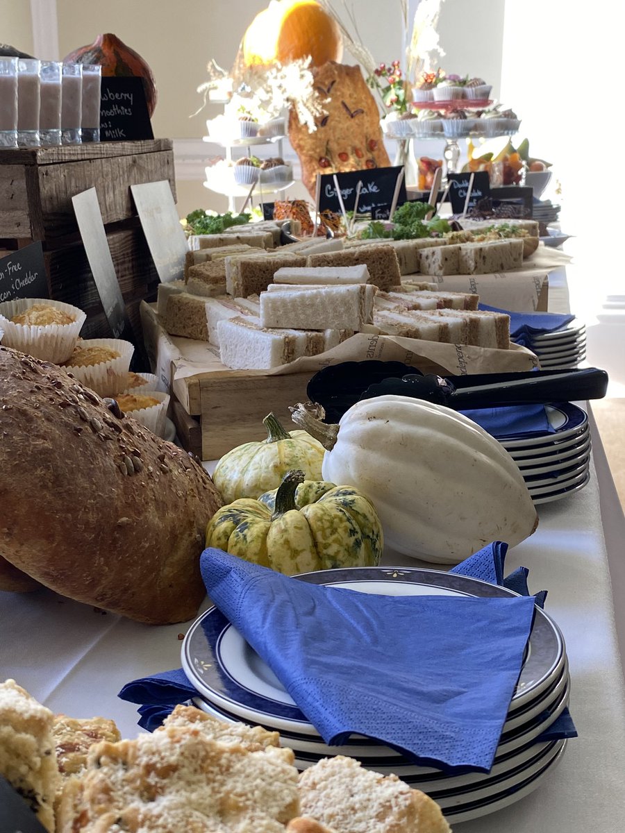 liz Colbourne tweet media