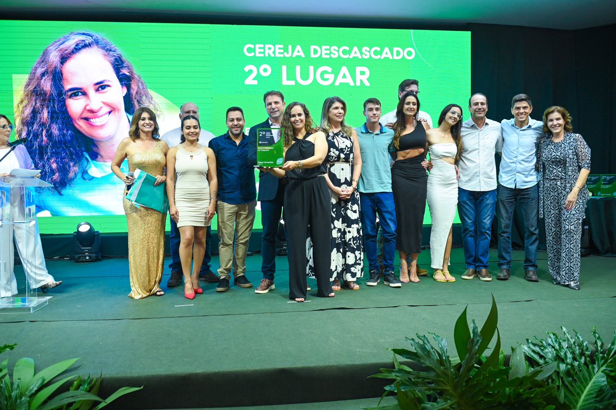 Expocacer's tweet photo. Etapa Campeões by Expocacer - 11º Prêmio Região do Cerrado Mineiro!

Categoria Cereja Descascado:
1º Lugar: Luciano Rodrigues Carneiro e Outros
2º Lugar: Elesandra Aparecida Machado Beloni
3º Lugar: Claudio Nasser de Carvalho https://t.co/ydI5IkL7I4