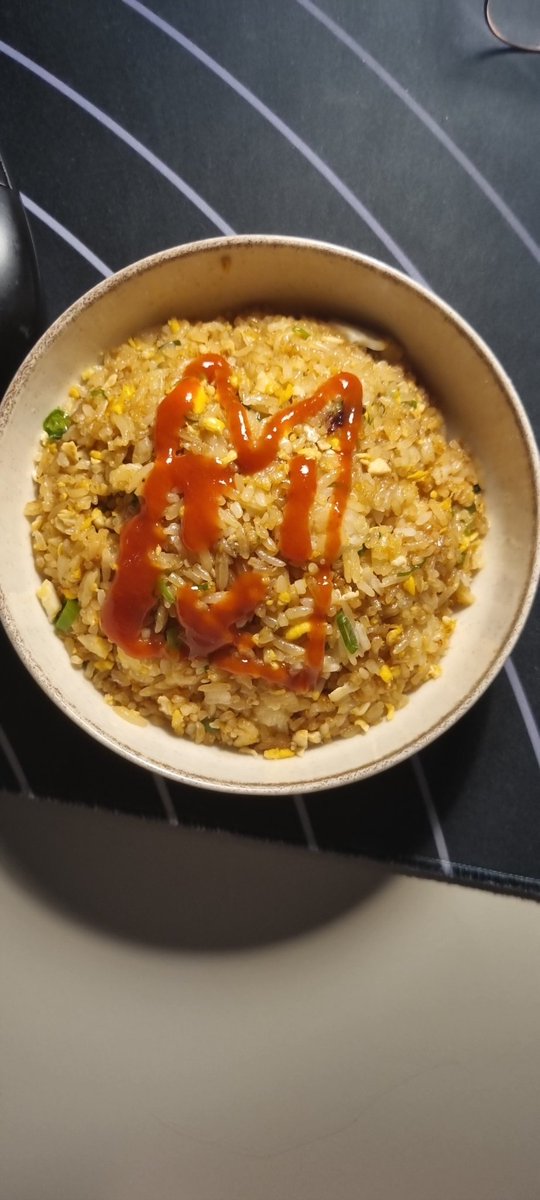 SodiumPosts's tweet photo. Dinner. https://t.co/6jbSDWGowS