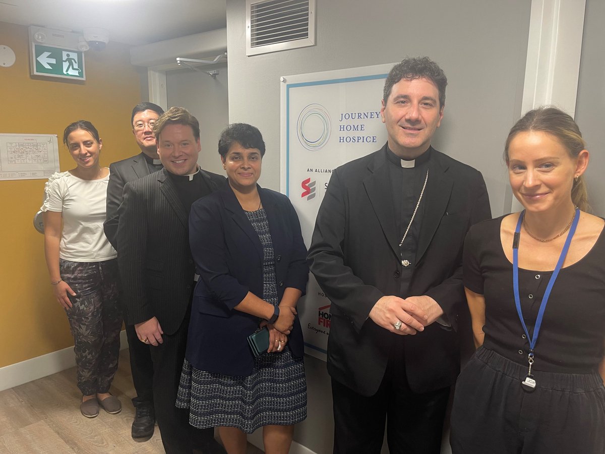 JHHospice's tweet photo. Members of @archtoronto & @CharitiesCares joined Archbishop Francis Leo for a visit to Journey Home Hospice Toronto to learn more about our specializes programs & services & to encourage #volunteering. To learn more, donate, or volunteer, please visit: https://t.co/nCmQCpGdVD https://t.co/5RJz1xp06g