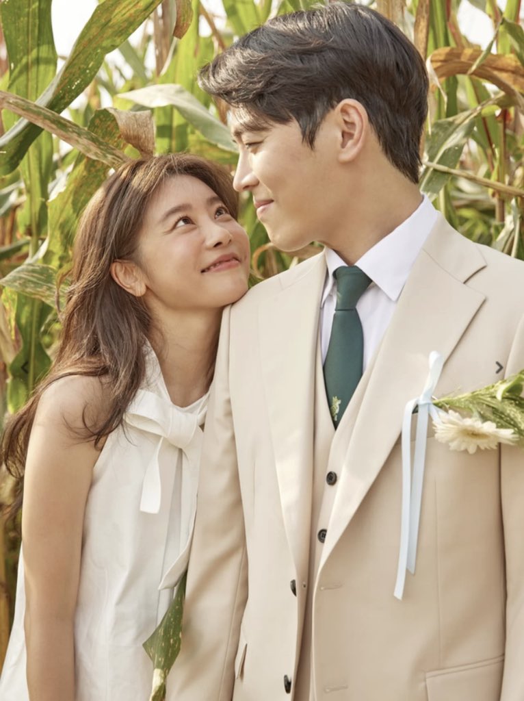 #GirlsDay's #Sojin and #LeeDongHa are set to tie the knot this November in an intimate ceremony surrounded by family and close friends. Warm wishes are pouring in from fellow members and fans alike. 💍👏 #WeddingNews #Congratulations