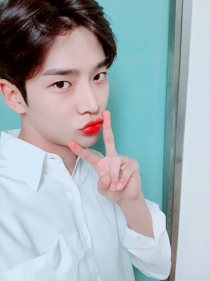 sensualesf9's tweet photo. La colaboración #𝕝u𝚌i·𝚏t𓈒࣪𖥔࣪𝐭a͜͡əyɑиg ha llegado a mi vida, para cambiarla con el #𝚂h𖠇𖠇n͟g𓈒࣪ꪆ𓊆축제𓊇. No dejo de cantar la frase de @herdxmon_off, so let's #𝚑i͠𝐭·t𝚑e𖤝𝚜p𖦹t. ¡Vayan a escucharla pronto, la amarán tanto como yo!

  ˹⠀ ⠀ 로운｡⠀ ⠀#ℱubuki⠀ ⠀! https://t.co/baCvWaAEqA