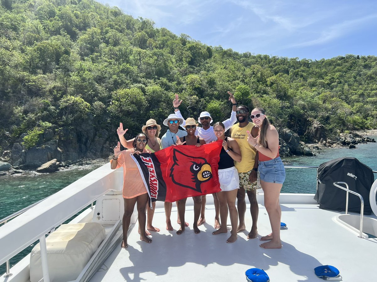 CoachJeffWalz's tweet photo. On National Coaches Day some staffs enjoy the day in the Virgin Islands!  Team just landed….make sure u join a program that gives u experiences!   Talk is cheap.  🤷🏻‍♂️ https://t.co/JF0eH1bYWW