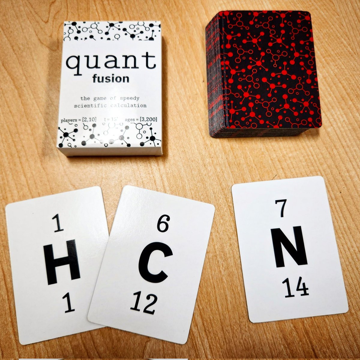 Nitrogen makes up 78% of our atmosphere. It's formed when Carbon and Helium fuse in massive stars. Learn more math chemistry and physics playing Quant Fusion!
@nuclearsciweek
#nuclearsciweek 
#trivia
#boardgames
amazon.ca/Golem-Games-Qu…