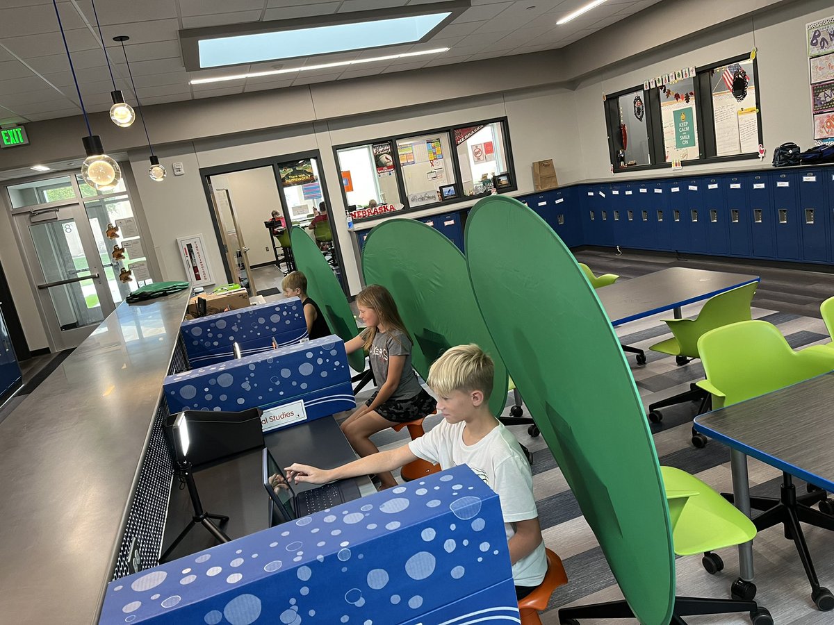 #greenscreen projects for @DCWElementary 5th graders #dcwest