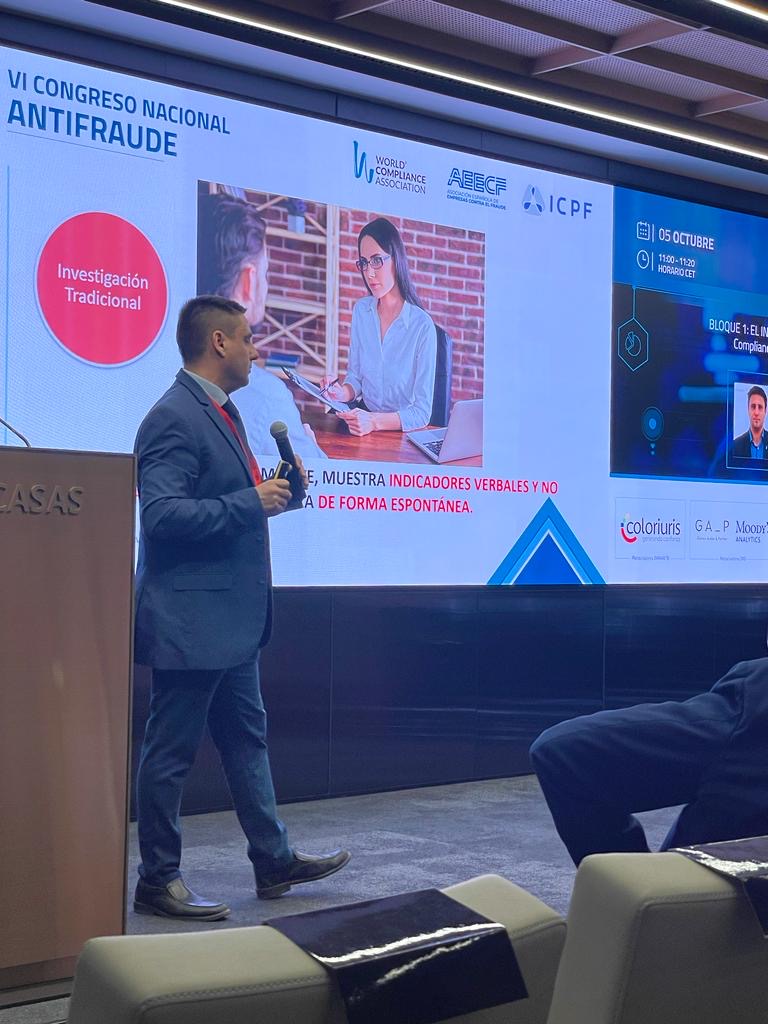 EvidentiaU's tweet photo. 🚀🔍 Resounding success at the VI National Anti-Fraud Congress @worldcompl with experts like @JorgeJProfiler from @EvidentiaU. We strengthened anti-fraud strategies with innovative 'Compliance Behavioral' approaches and learned effective lie detection. #CorporateSecurity https://t.co/IjsScmYftY