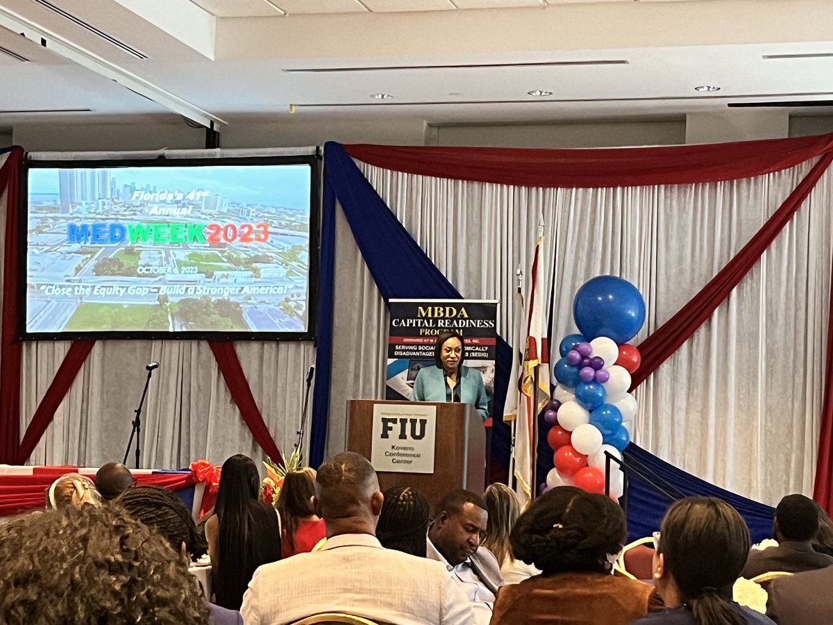 Embracing AI Technology with Dr. Allison Hudson, keynote speaker at the MEDWeek Financial Power Lunch! #FloridasMEDWeek2023 #AI #keynoteSpeaker