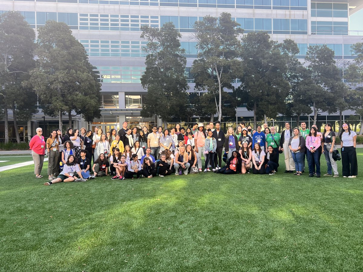 Thank you to @EA for hosting our #WorldSummit finalists today at their Redwood City office. We had a fantastic time and thank you for your support and commitment to empowering girls in #tech! #WS2023 #RippleEffect #WaveOfChange #GirlsInTech