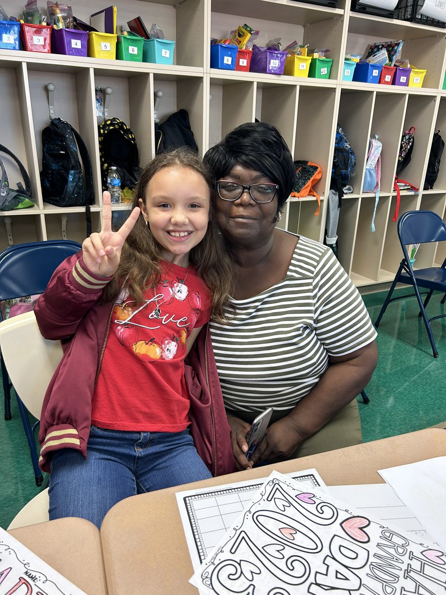 MinnichChelsea's tweet photo. Grandparents Day was a success!❤️ https://t.co/24Id623Zf9