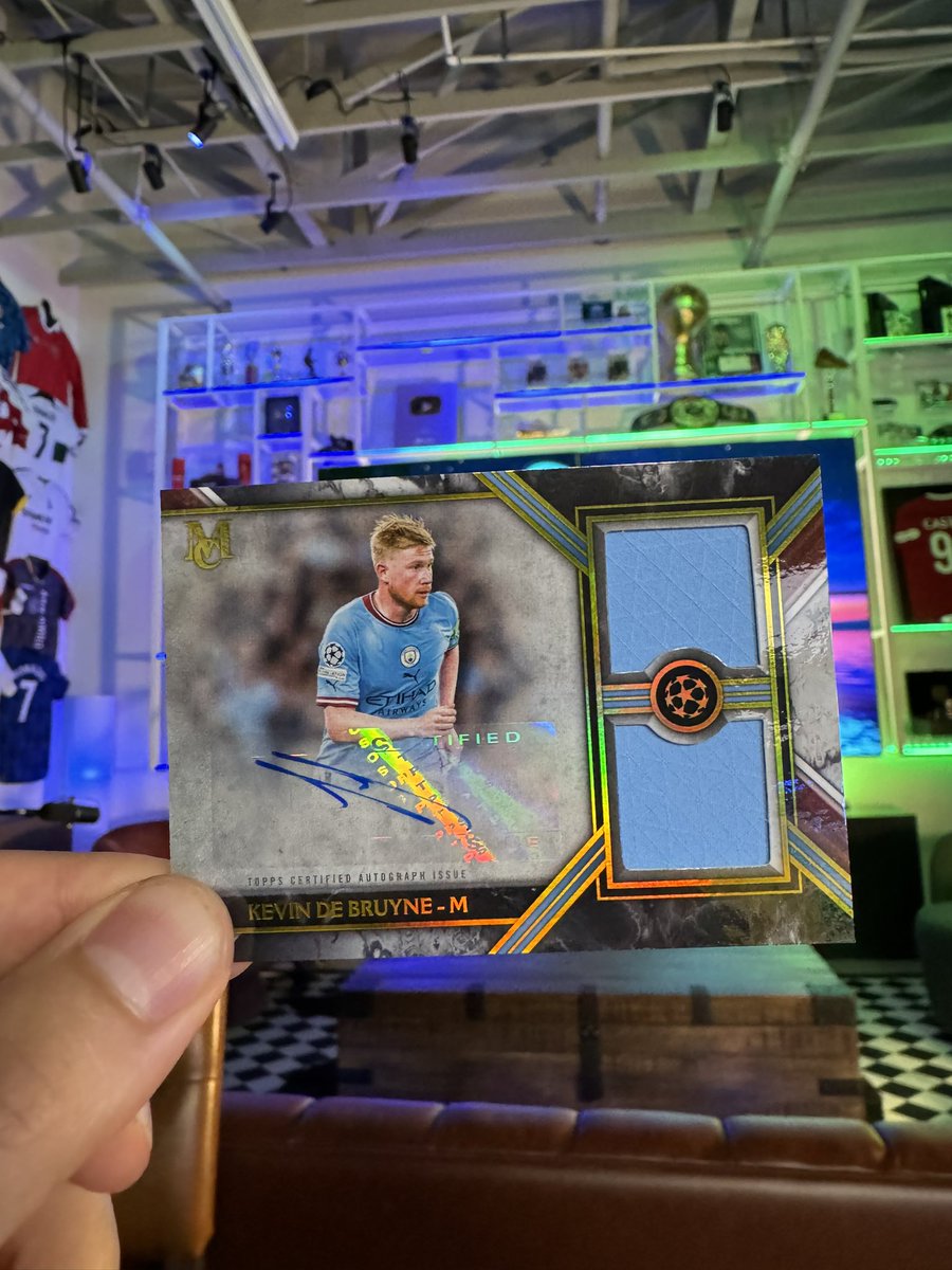 Castro1021 tweet media