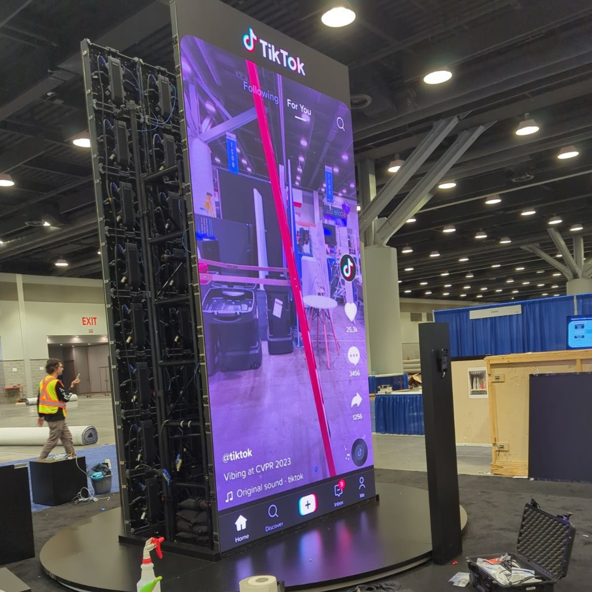 MatrixVisual's tweet image. Thrilled to have been part of TikTok's electrifying presence at AWE Expo 2023! Our LED panels lit up the show, making a lasting impression  

#LEDInnovation #matrixvisual #audiovisual #LED #stagedesign #installations #exhibits #production #privateevents #corporateevents #touring