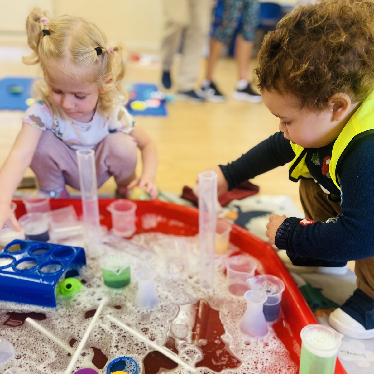 Mini Science UK tweet media