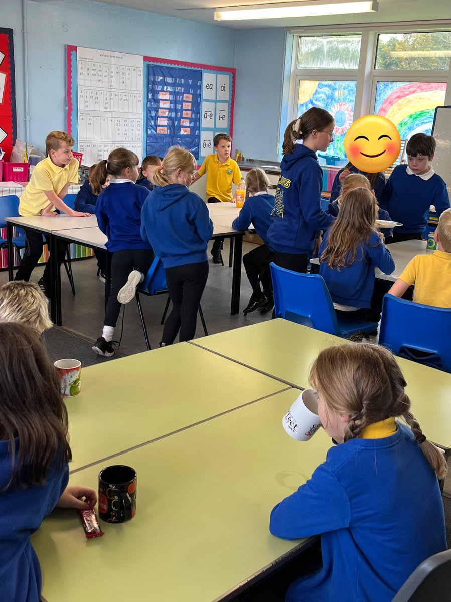CrynalltPrimary's tweet photo. Another busy week for Criw Cymraeg…Siop Siarad am Flwyddyn 3 a’r Siop Gymraeg.Dyma staff Seren Yr Wythnos-Mr Bridgman for enthusiastic drilio sessions-Da iawn i ti!🎉🌟#CrypAmbitiousCapable https://t.co/8jkN597dq4