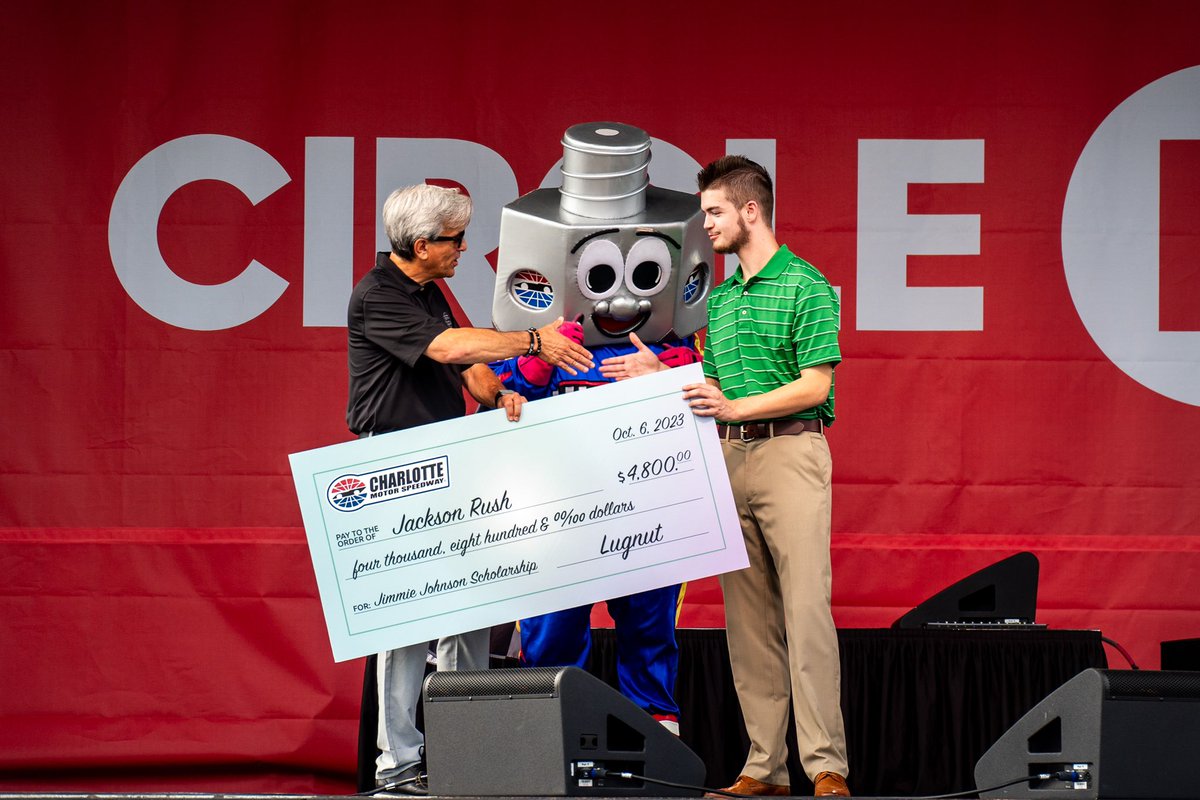 Charlotte Motor Speedway tweet media