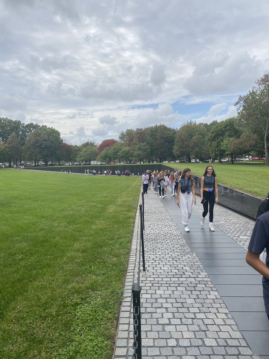 Rebecca Kreger (@rkregerjjh) on Twitter photo Jerling students absorbing the enormity of the Vietnam Wall, both in size and significance. Very respectful students! <a href="/ProrokLeads/">Daniel Prorok</a> <a href="/MrsHalperEDU/">Dana Halper</a> <a href="/JerlingJayhawks/">Jerling Junior High</a> Jerling students absorbing the enormity of the Vietnam Wall, both in size and significance. Very respectful students! <a href="/ProrokLeads/">Daniel Prorok</a> <a href="/MrsHalperEDU/">Dana Halper</a> <a href="/JerlingJayhawks/">Jerling Junior High</a>