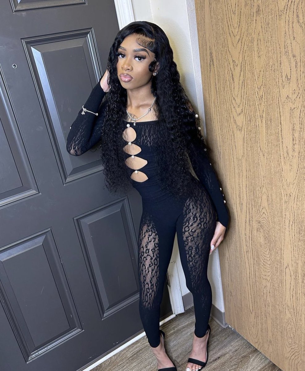 daiiiibaybeee's tweet photo. Gorgeous you gorgeous 🖤 https://t.co/X3MBtwbYjt