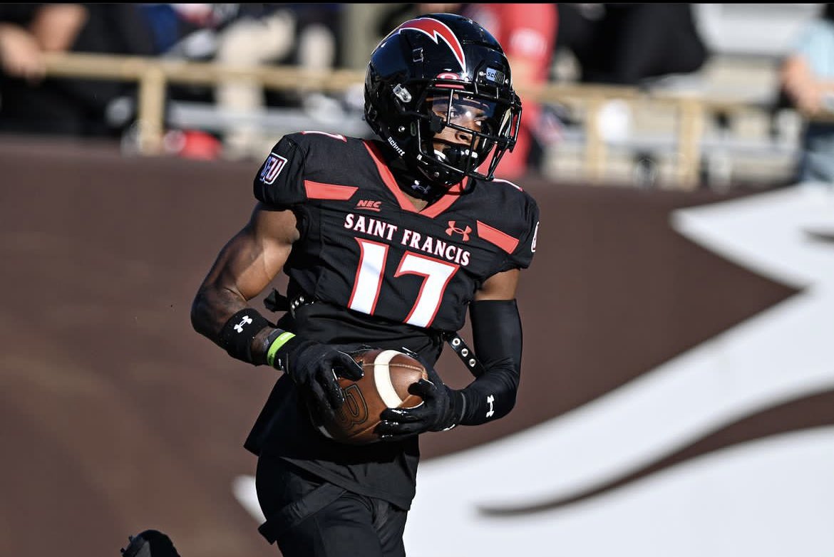 kylejackson7_'s tweet photo. BLESSED AND THANKFUL TO RECEIVE AN OFFER FROM SAINT FRANCIS UNIVERSITY! #AGTG @CoachScottLewis @RedFlashFB https://t.co/ntFWimEnOi