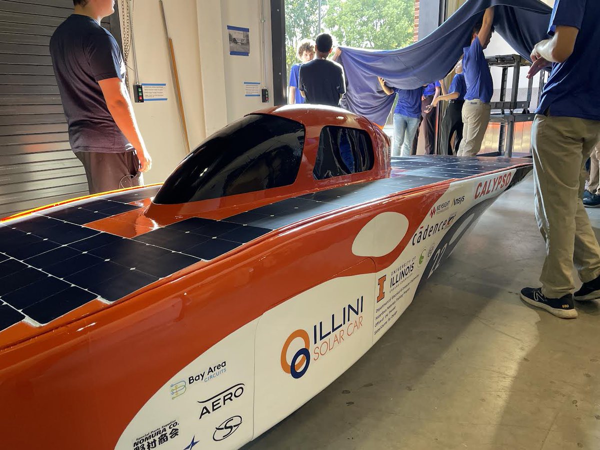 Another win for sustainability! 👏 This is Calypso and it’s The Illini Solar Car team’s third-generation solar electric vehicle. Team members said the car is specially designed with a lightweight, aerodynamic body (wrapped in #AERO) and a revolutionary battery system. #solarcar