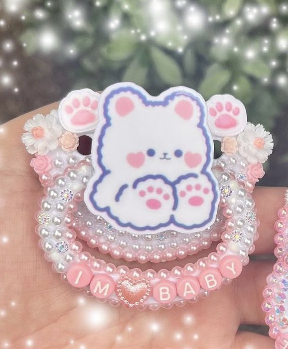 baby_nix19's tweet image. FUN POST TIME!!! 
like and comment and i’ll reply with a paci based on your acc and overall vibe!! feel free to repost!! 

#ageretwt #sfwageregression