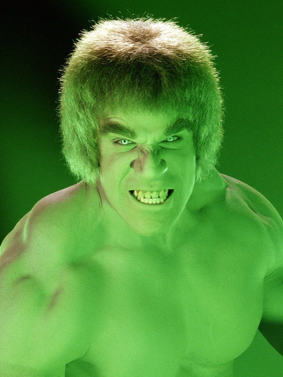 CBNostalgia's tweet photo. WHO WINS the First Flashback Friday Fights?!?  

The TV Versions of the #Hulk vs #CaptainMarvel/#Shazam
#FlashbackFriday  #FlashbackFridayFights https://t.co/9uuoWx2ulu