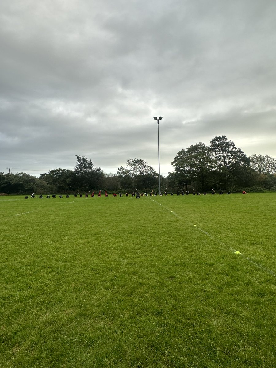 A_NewtDTCS's tweet image. Brilliant start to the Swansea West and Swansea East EPP sessions. Really good turn out. Some impressive skill on show, looking forward to working with the players over the next few weeks 👏🏉🔥 #highintensity
