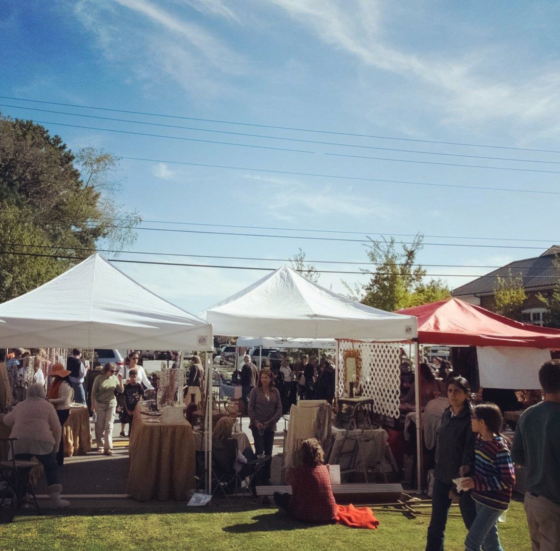 We’re excited for Crabapple Fest this Saturday(10/7) from 10am-5pm! Stop by our tent or the pub for libations and pub grub while you shop the festival. #crabapplefest #fallfestival
