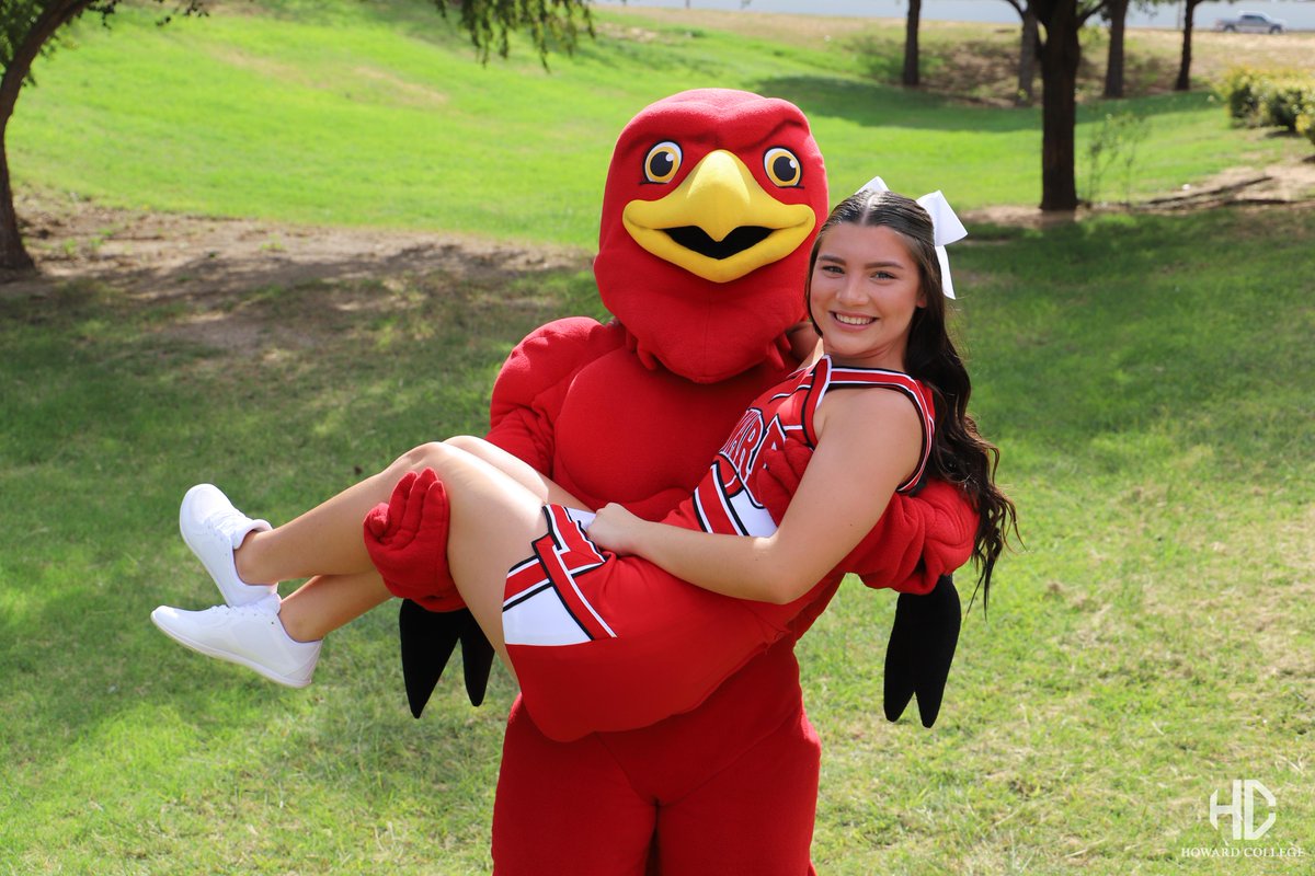 HC_BigSpring's tweet image. CHEERs to the weekend!! 😎 📣 ❤️‍🔥
#HawkAthletics #HawkCheer