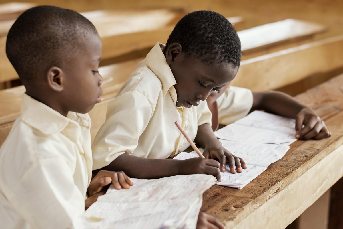 maxicare_hub's tweet photo. Volunteer your time to tutor less-privileged children or support educational programs that provide resources to underserved communities. Education is a powerful tool for breaking the cycle of poverty.
#Education
#Tutoring
#Less-privileged
#SupportPrograms
#MaxicareFoundation https://t.co/Z7ojkrXTFp